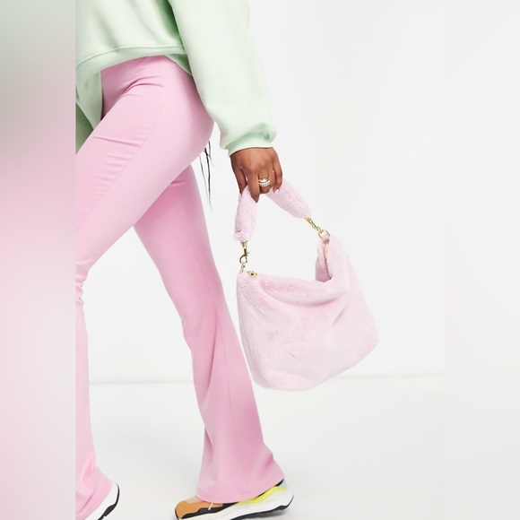 UGG Duffy faux fur tote in tide Pink/NWOT - Picture 2 of 6